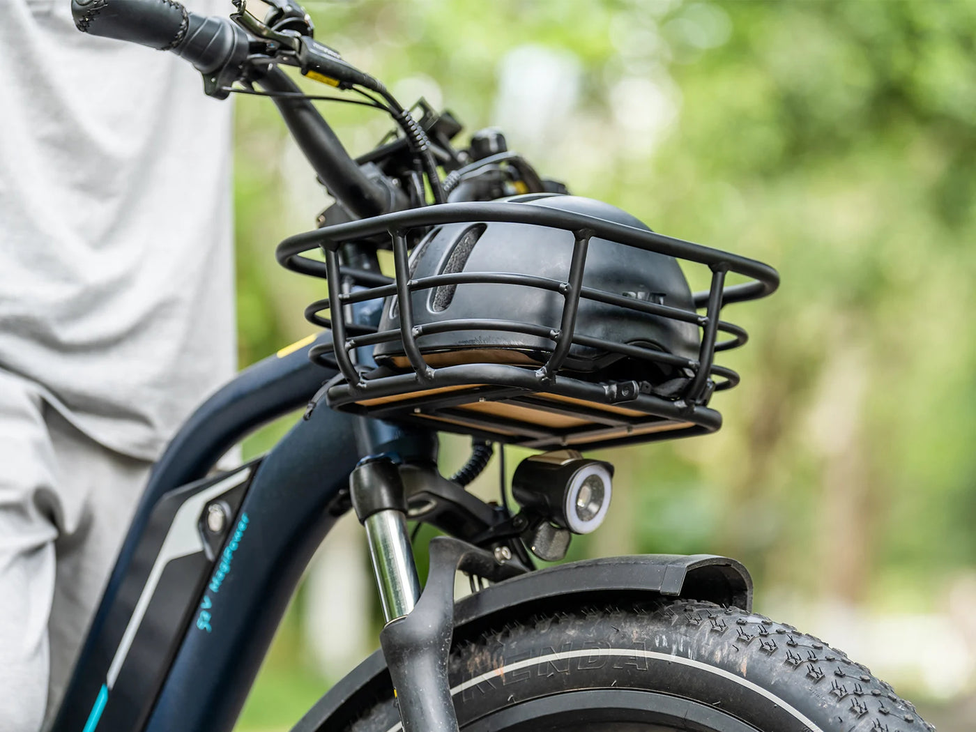 what is a step through bike basket